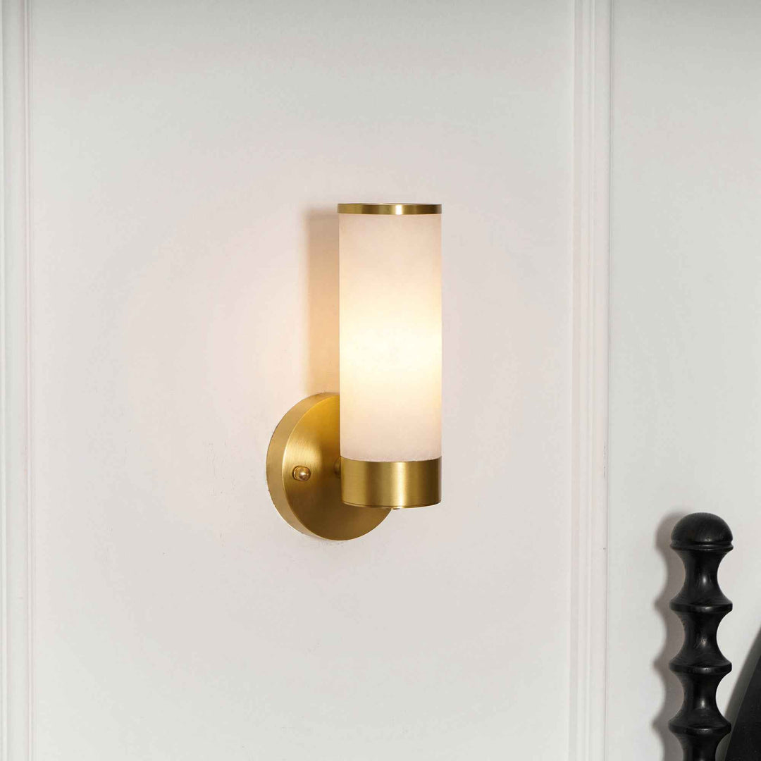 Lampe is en Laiton – Design Contemporain