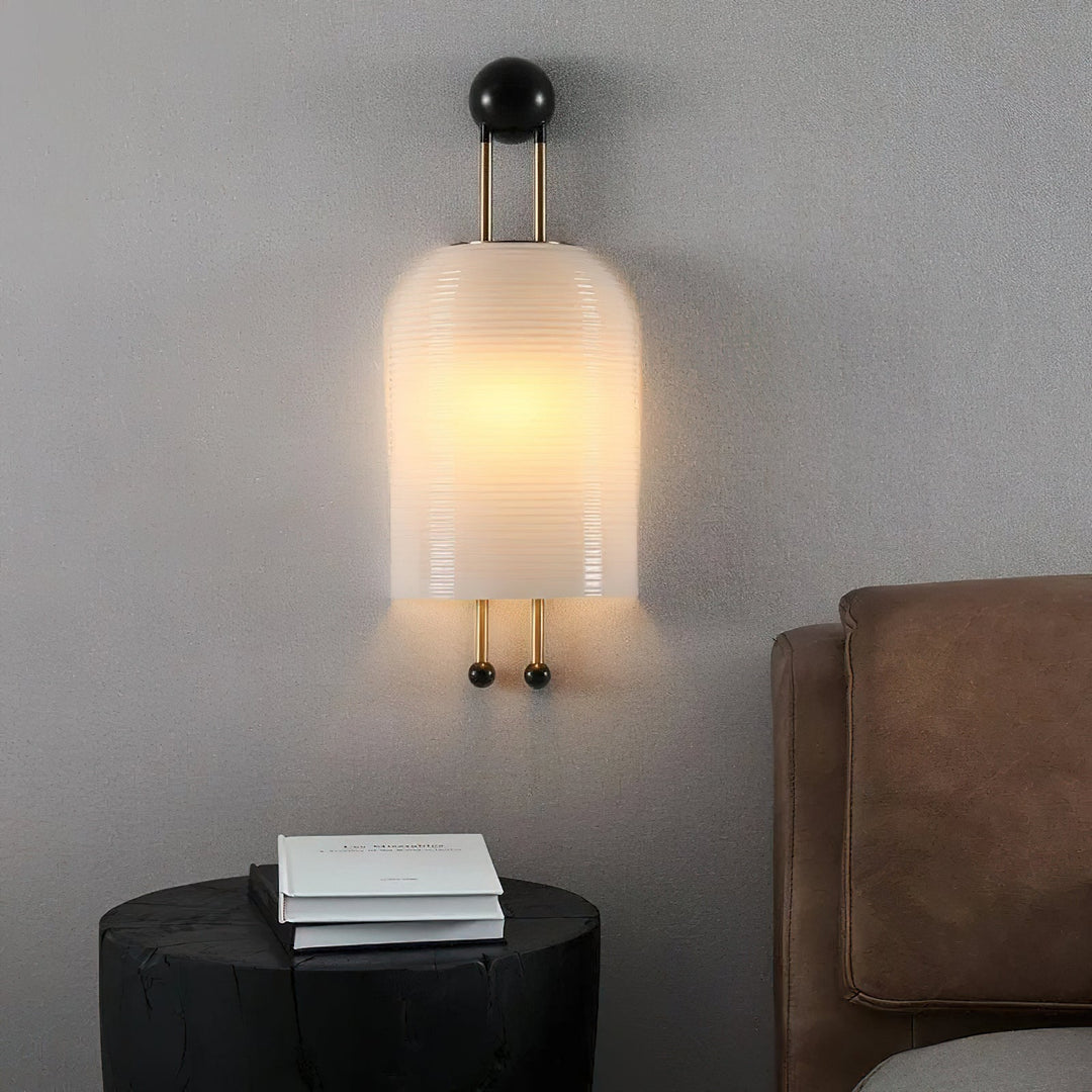 Zelaeora Lampe Murale Lantern Sconce en Métal et Verre Moderne Minimaliste - Neutralighting