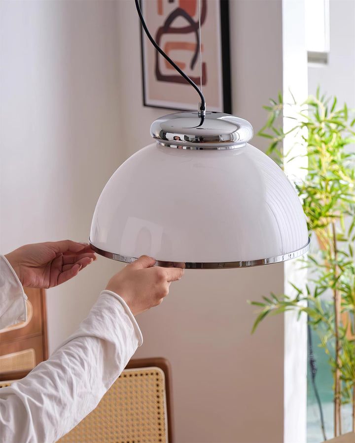 Lita Suspension Lampe Dôme en Verre Bordure Chrome - Neutralighting