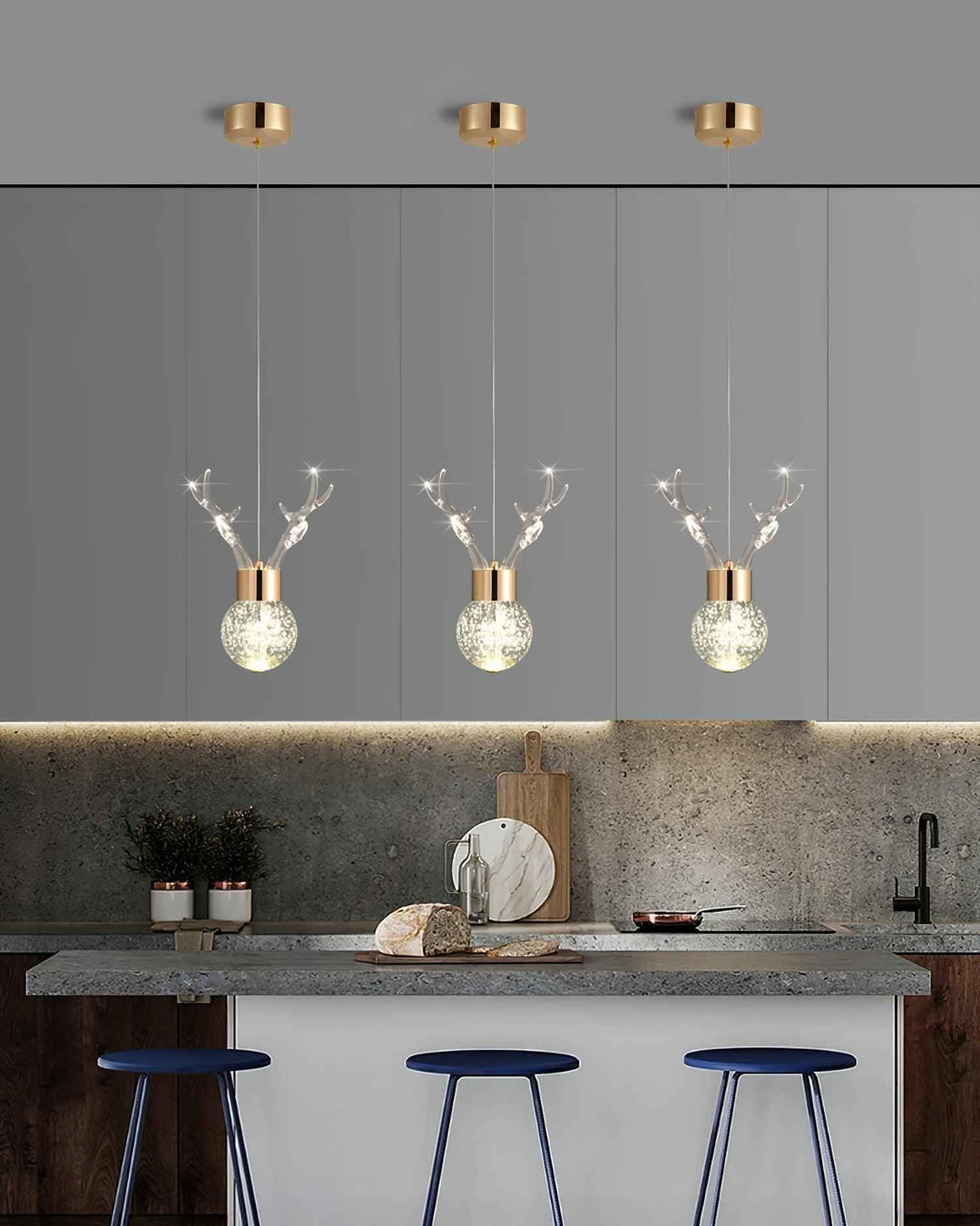 Lampe Aliran en Laiton – Design Contemporain