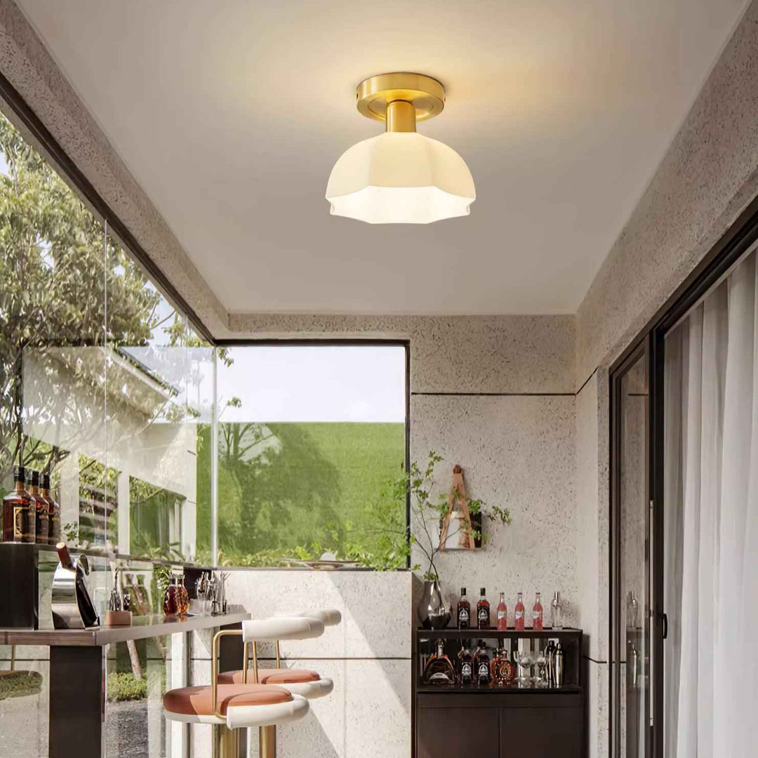 Lampe Avelin en Laiton – Design Contemporain