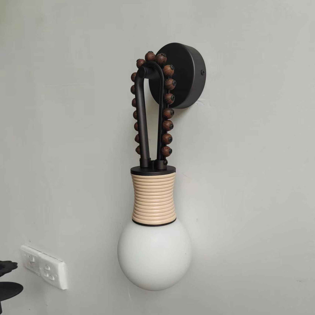 Lampe Sytala en Bois – Design Contemporain