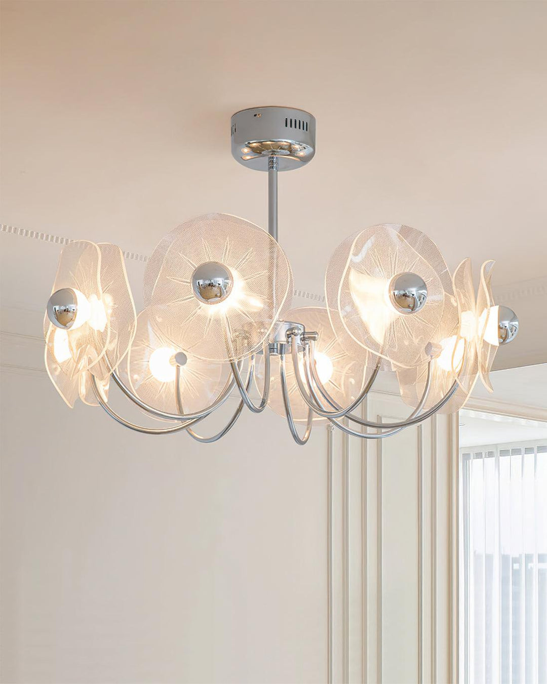 Lotus Lustre Chandelier Verre Courbé Élégant Moderne - Neutralighting