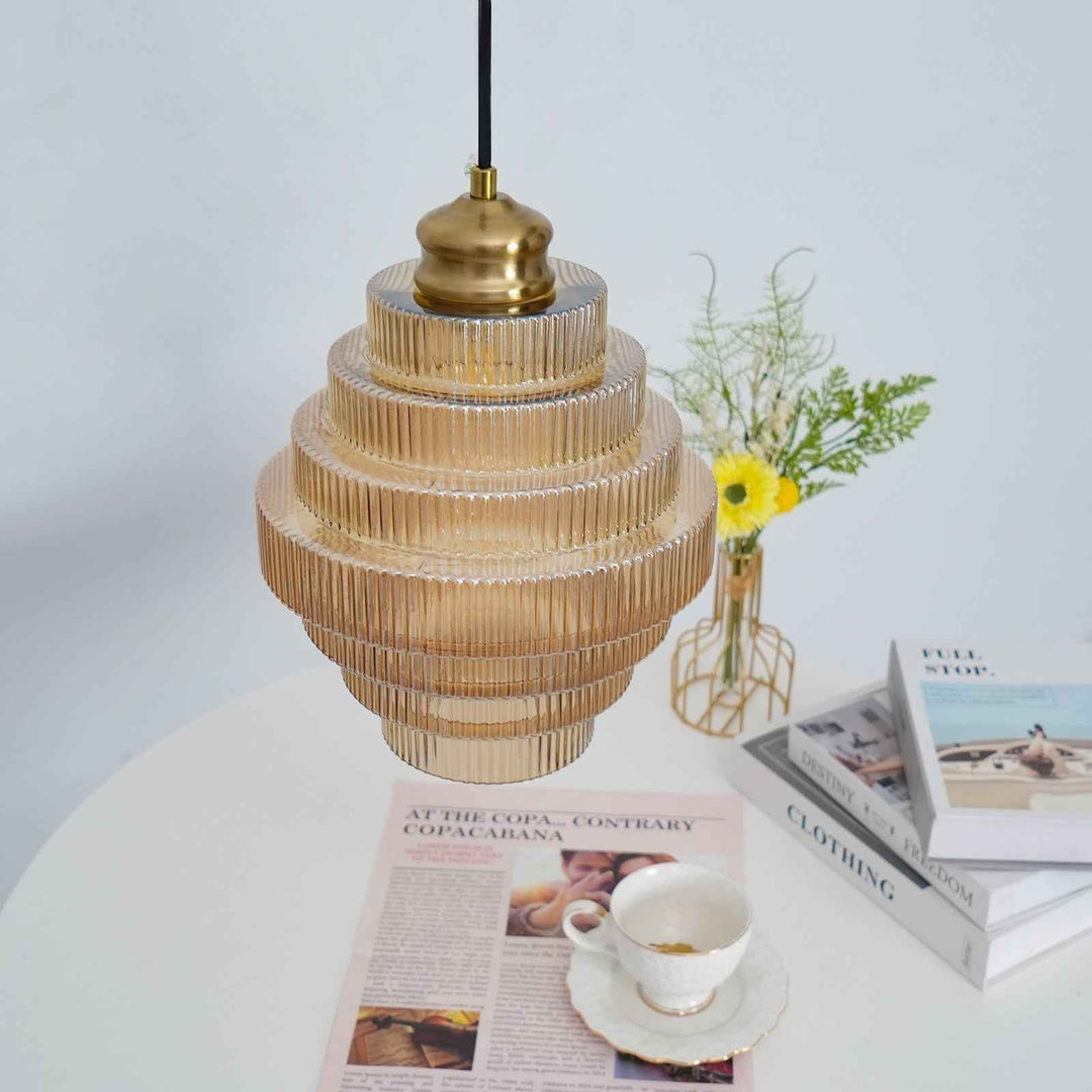 Lampe Amara en Laiton – Design Contemporain
