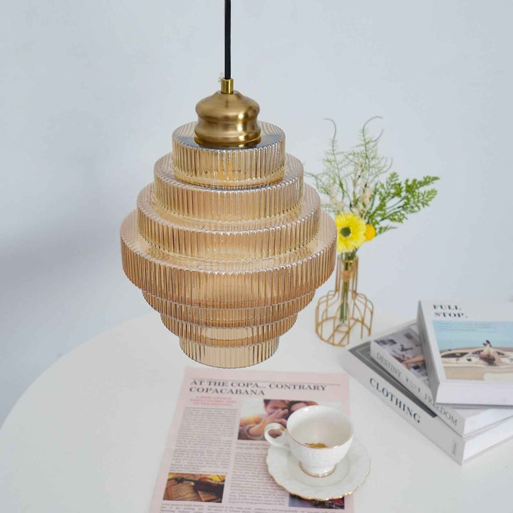 Lampe Amara en Laiton – Design Contemporain