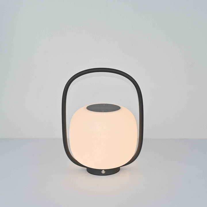 Lampe on en Acier – Design Contemporain