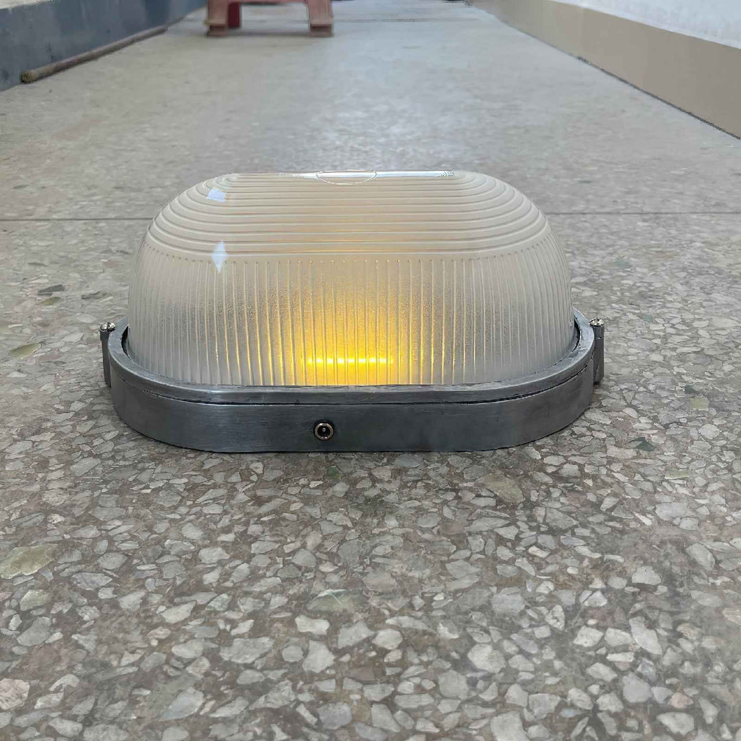 Lampe Oshaen en Verre – Élégance Moderne