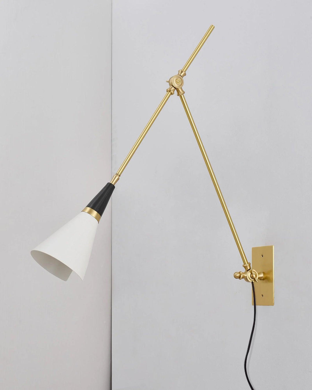 Orvenia Modern Minimalist Plug In Wall Lamp - Neutralighting