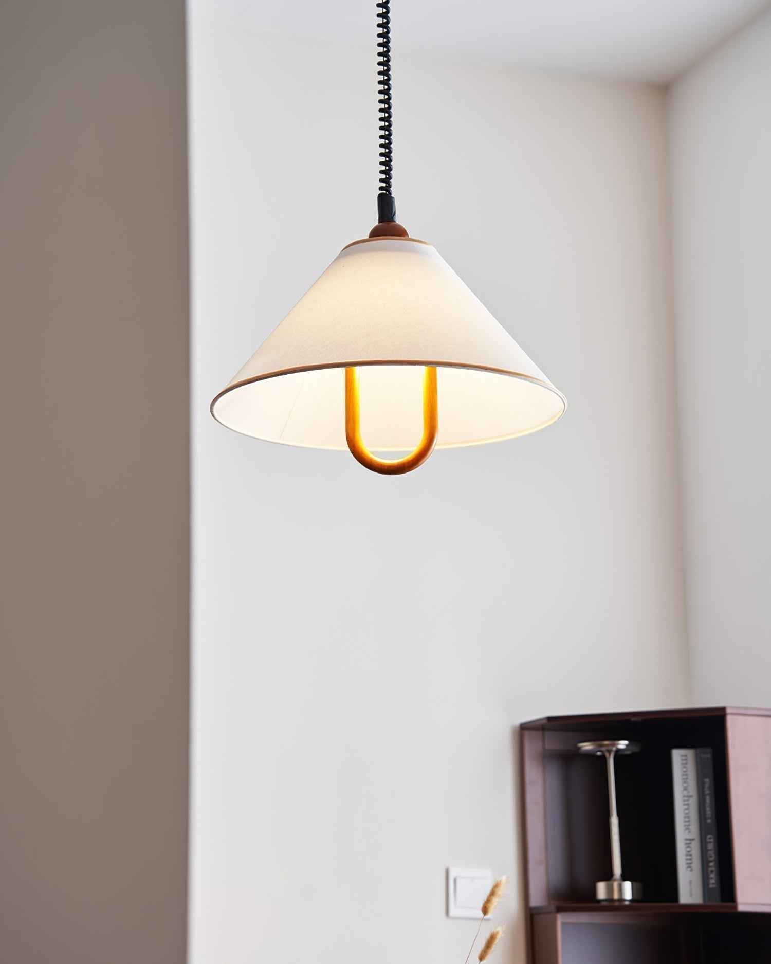 Lampe Makoto en Métal – Design Contemporain
