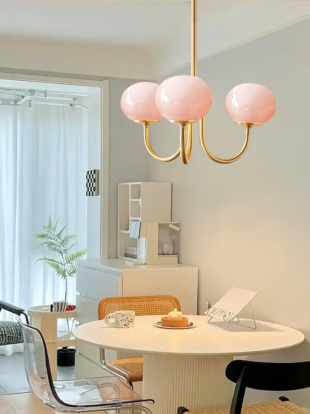 Lustra Chandelier Globe en Verre Rose Doré - Neutralighting