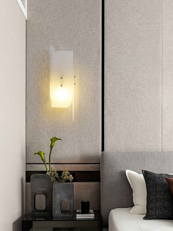 Lampe Veyra en Laiton – Design Contemporain