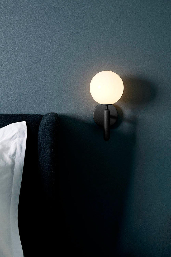 Lustra Wall Lamp Plug In Glass Globe Nordic - Neutralighting