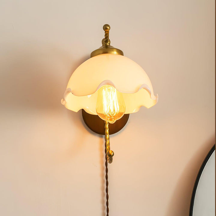 Olyss Wood Vintage Wall Lamp - Neutralighting