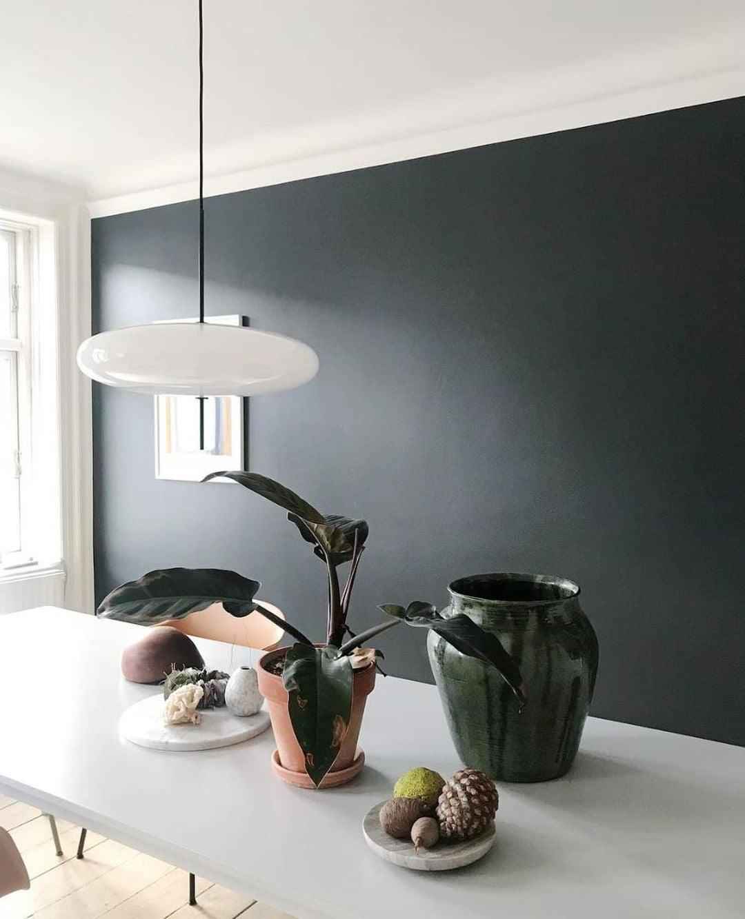 Lustra Suspension Noir Peint Réuni pour Salon - Neutralighting