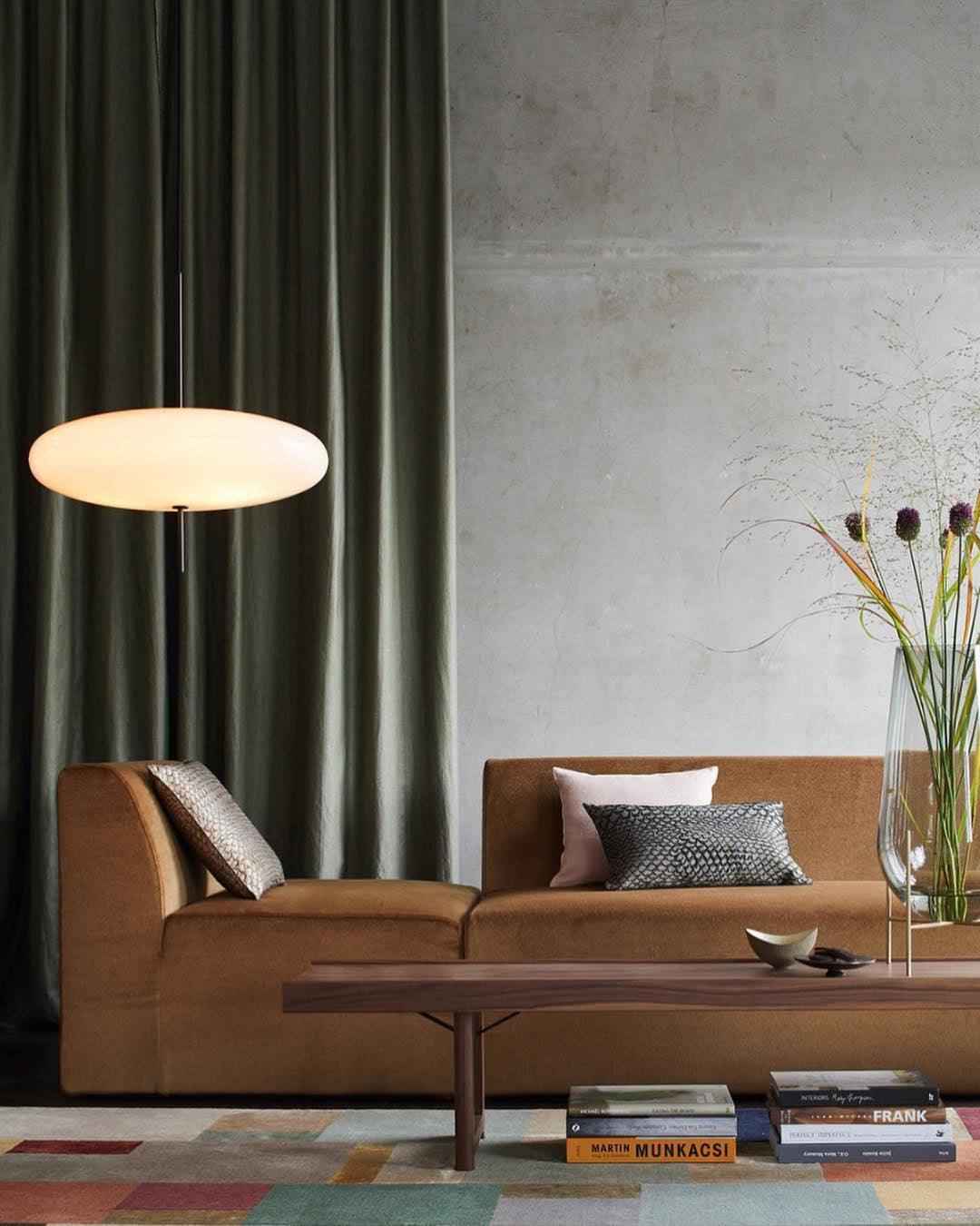 Lustra Suspension Noir Peint Réuni pour Salon - Neutralighting