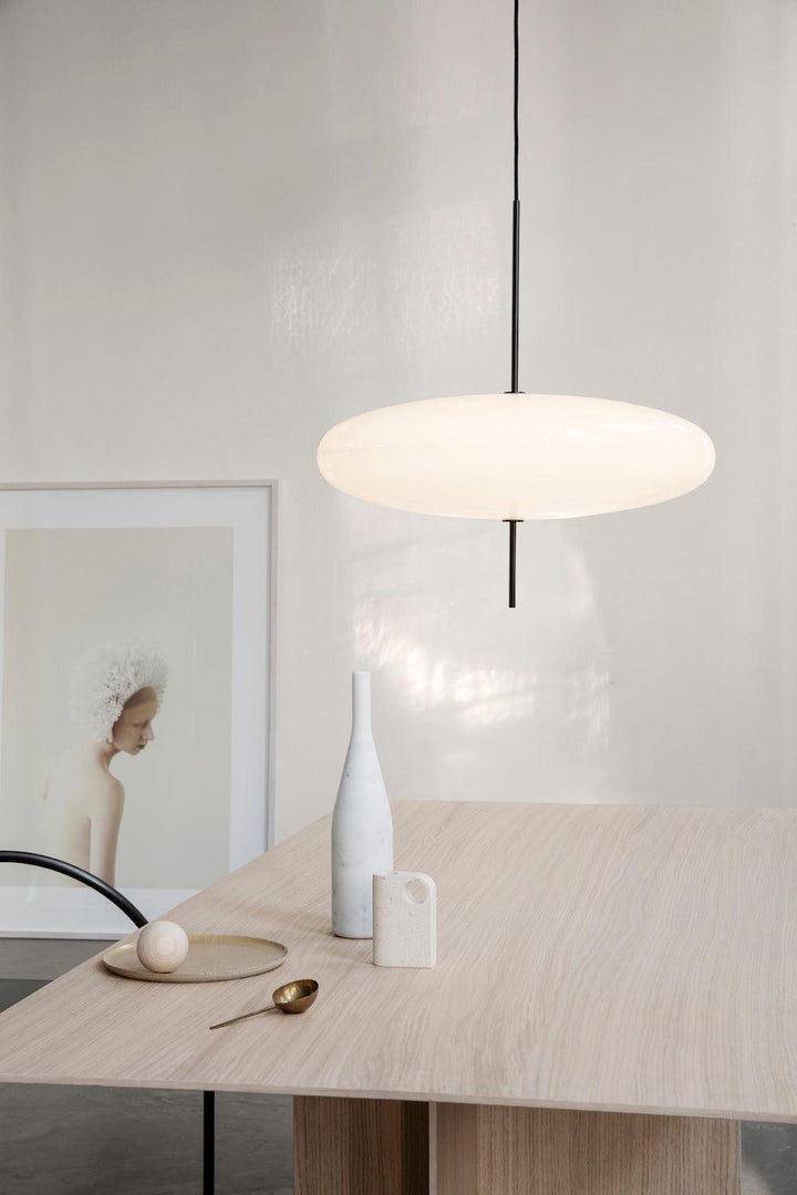 Lustra Suspension Noir Peint Réuni pour Salon - Neutralighting
