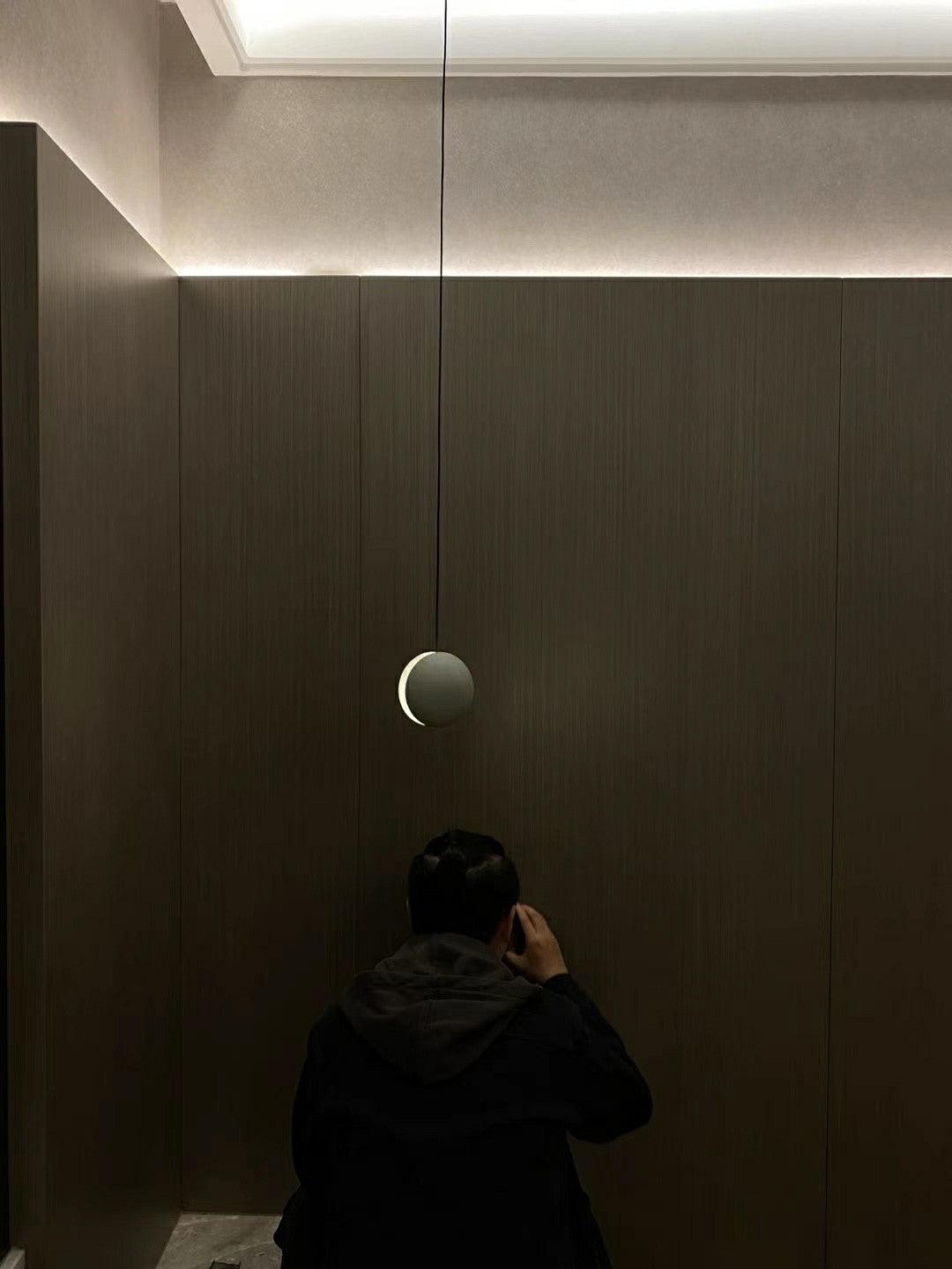 Solara Suspension Sphère en Béton Lune Minimaliste - Neutralighting