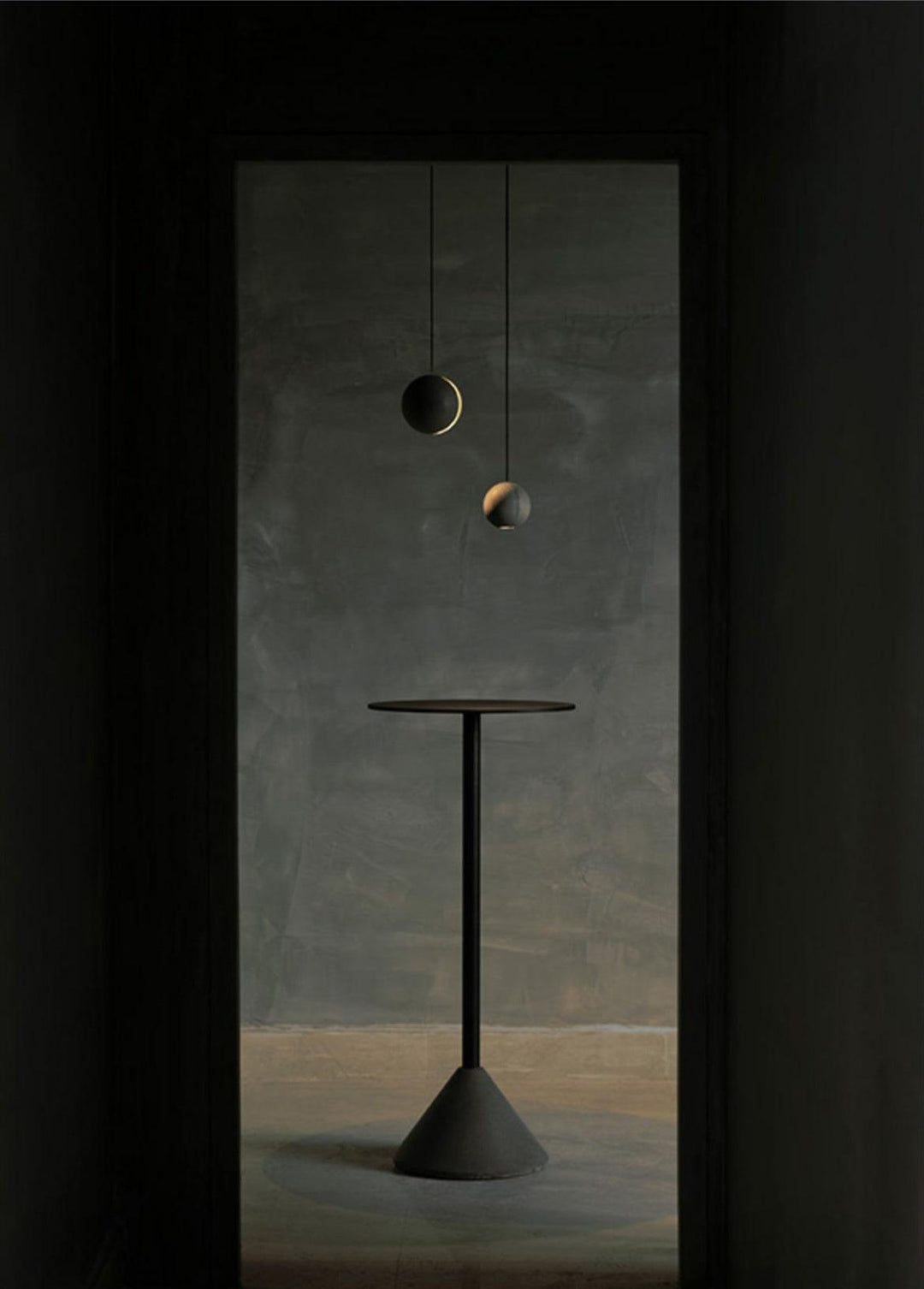 Solara Suspension Sphère en Béton Lune Minimaliste - Neutralighting