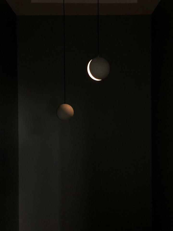 Solara Suspension Sphère en Béton Lune Minimaliste - Neutralighting