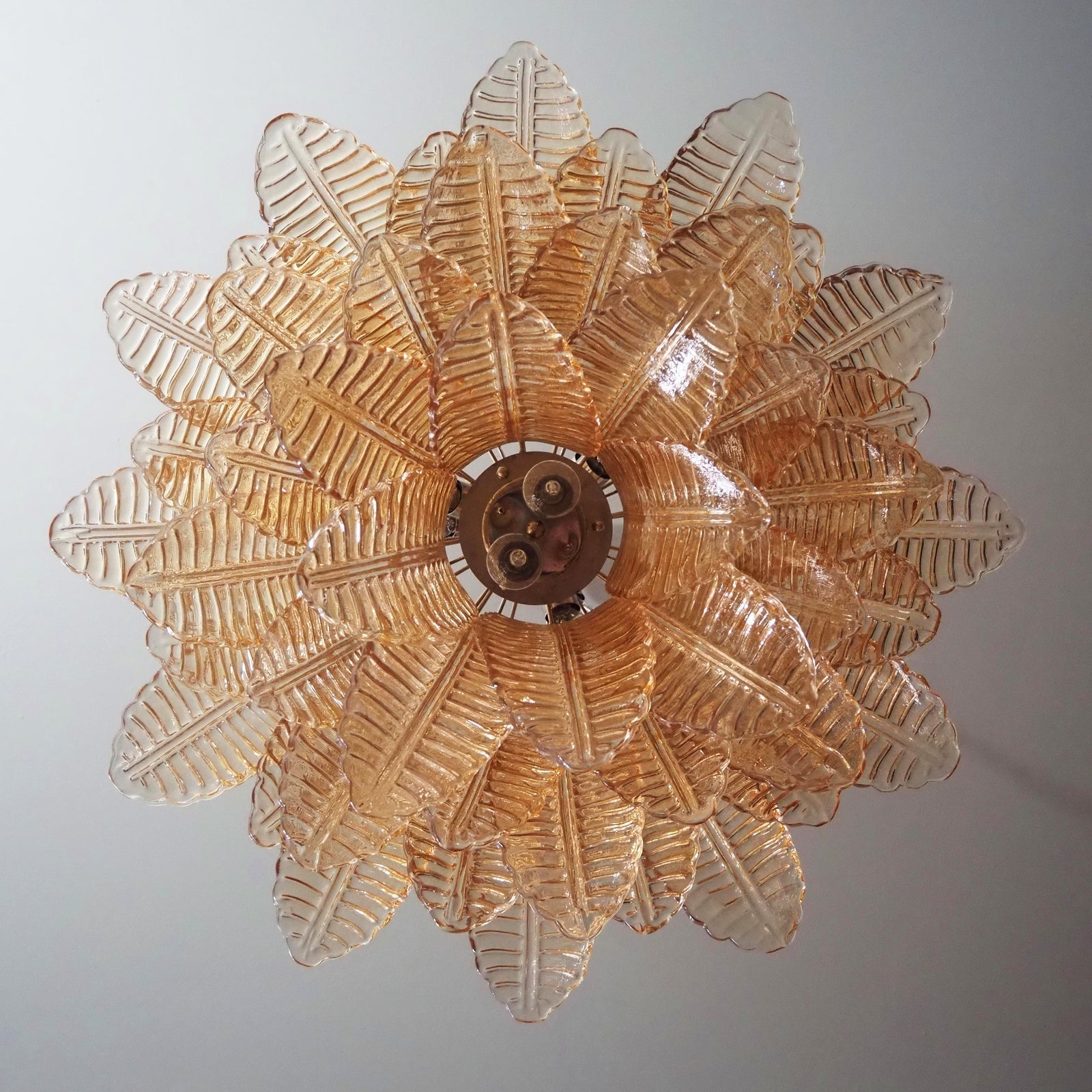 Aurora Lustre Ambre Feuille Verre Superposé Vénitien Élégance - Neutralighting