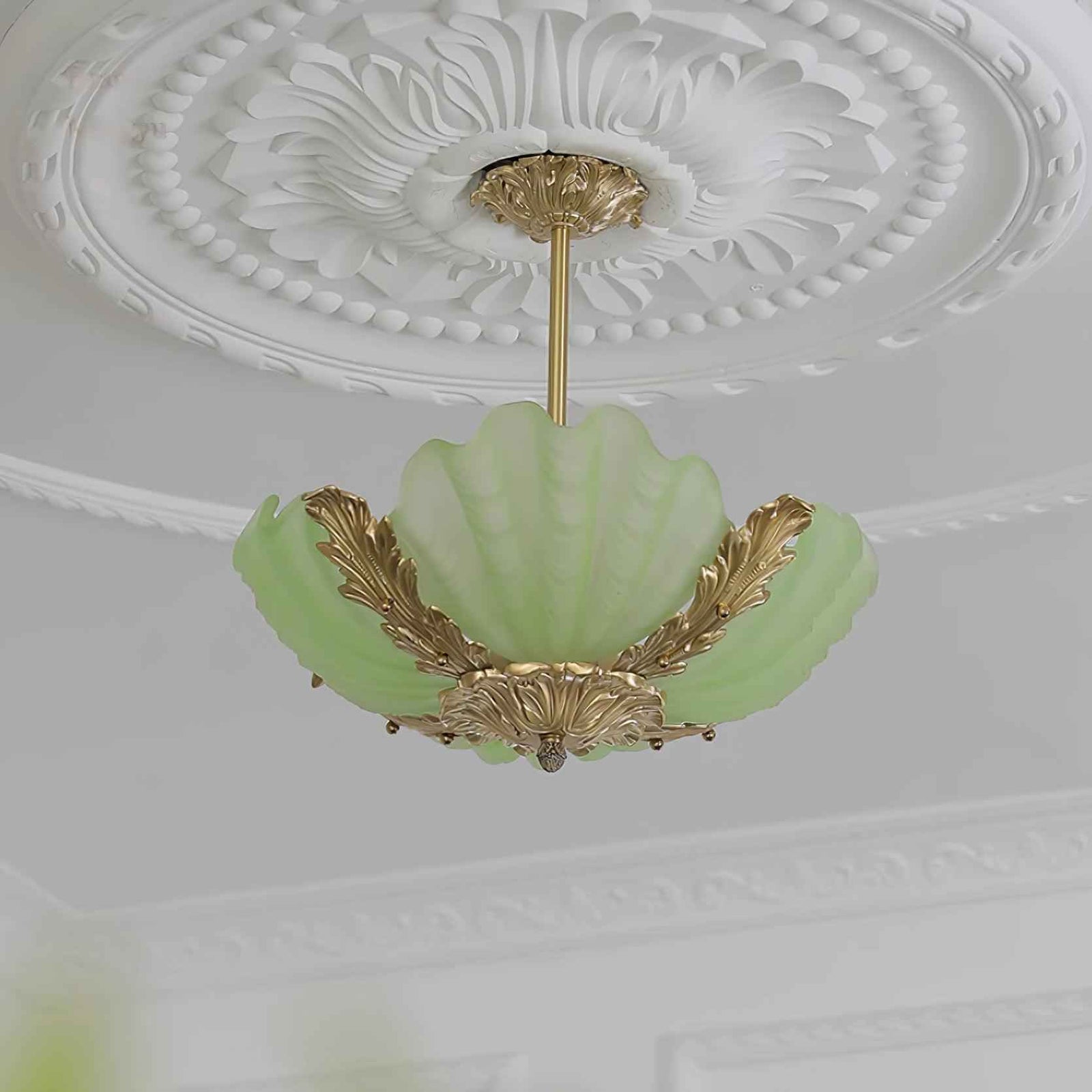 Lampe Pendante Coquille Murano Rose avec Barre Laiton Baroque Flair Artistique - Neutralighting