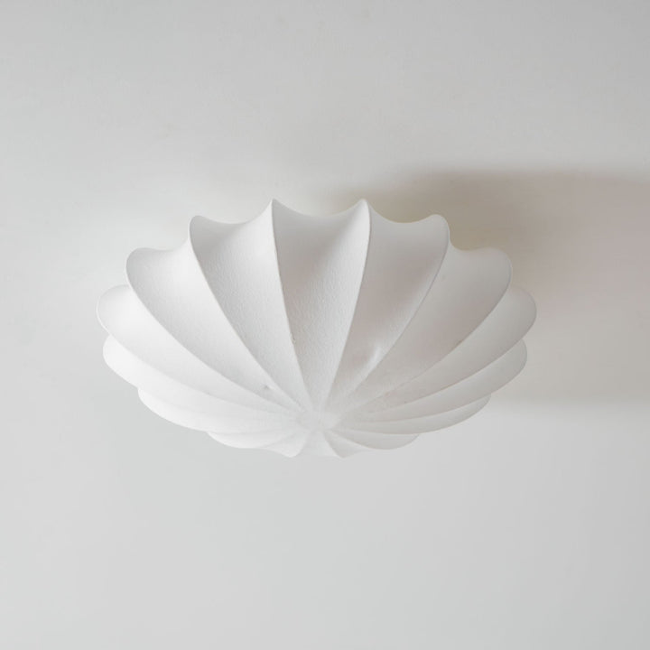 Solara Plafonnier Tissu Coquillage Sculptural Élégant - Neutralighting