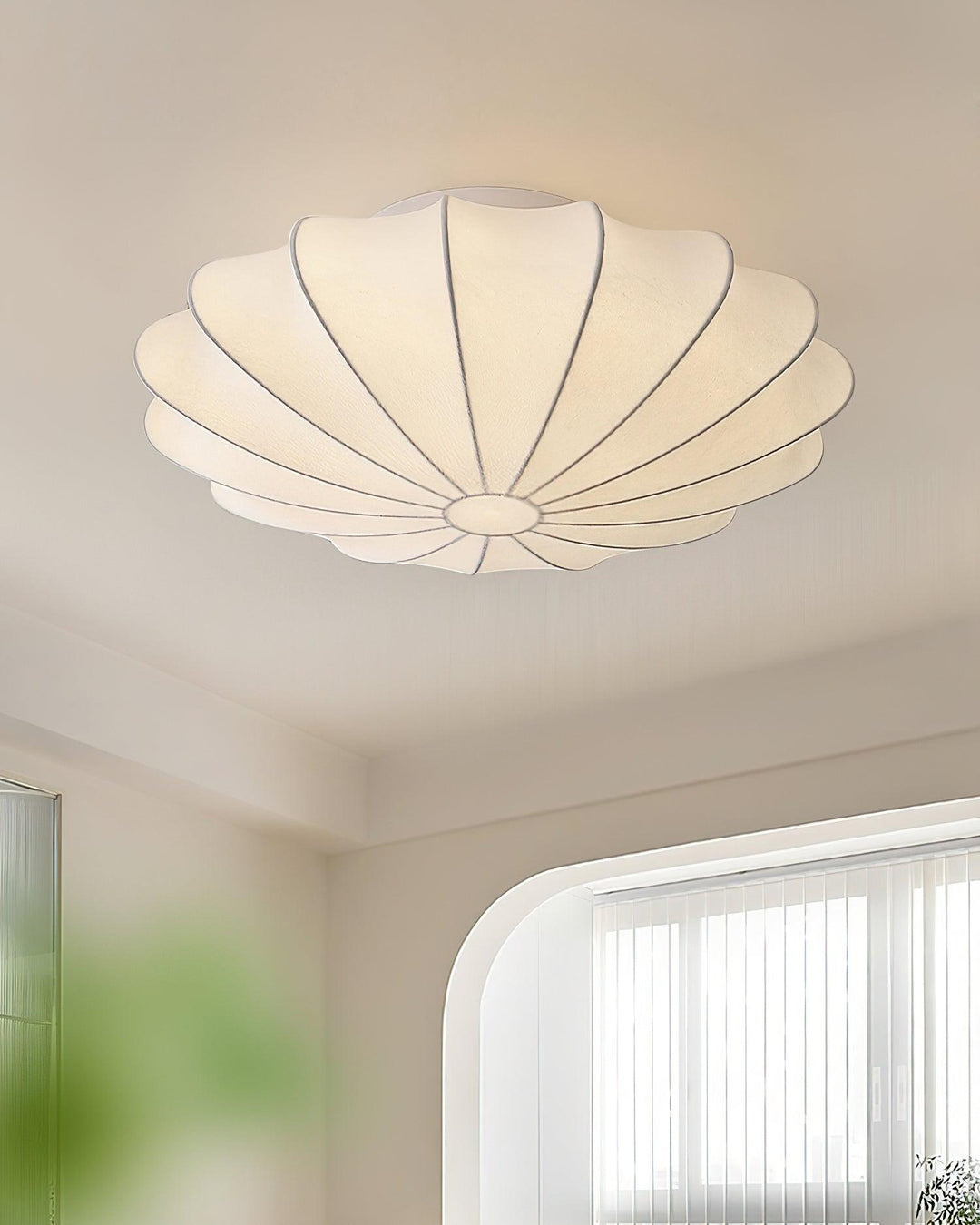 Solara Plafonnier Tissu Coquillage Sculptural Élégant - Neutralighting
