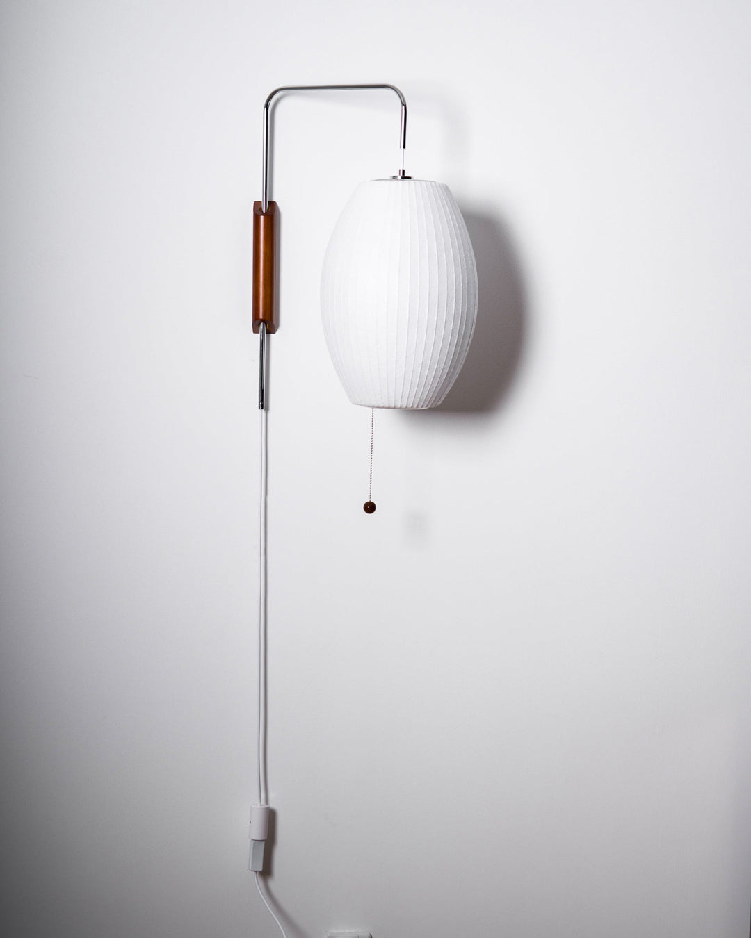 Lustra Wall Sconce Walnut Ball - Neutralighting