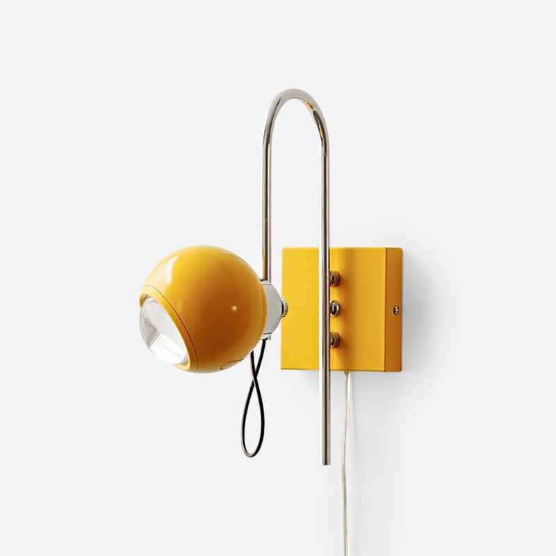 Lampe Nova en Métal – Élégance Moderne