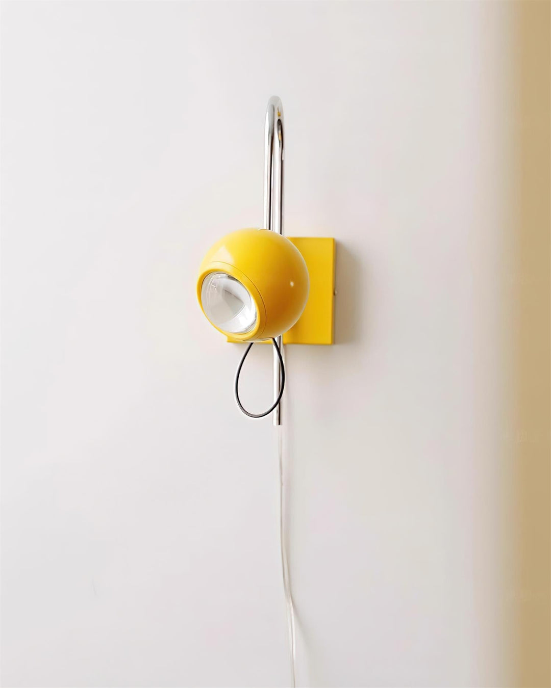 Nova Dot Lampe Murale Rétro-Futuriste - Neutralighting