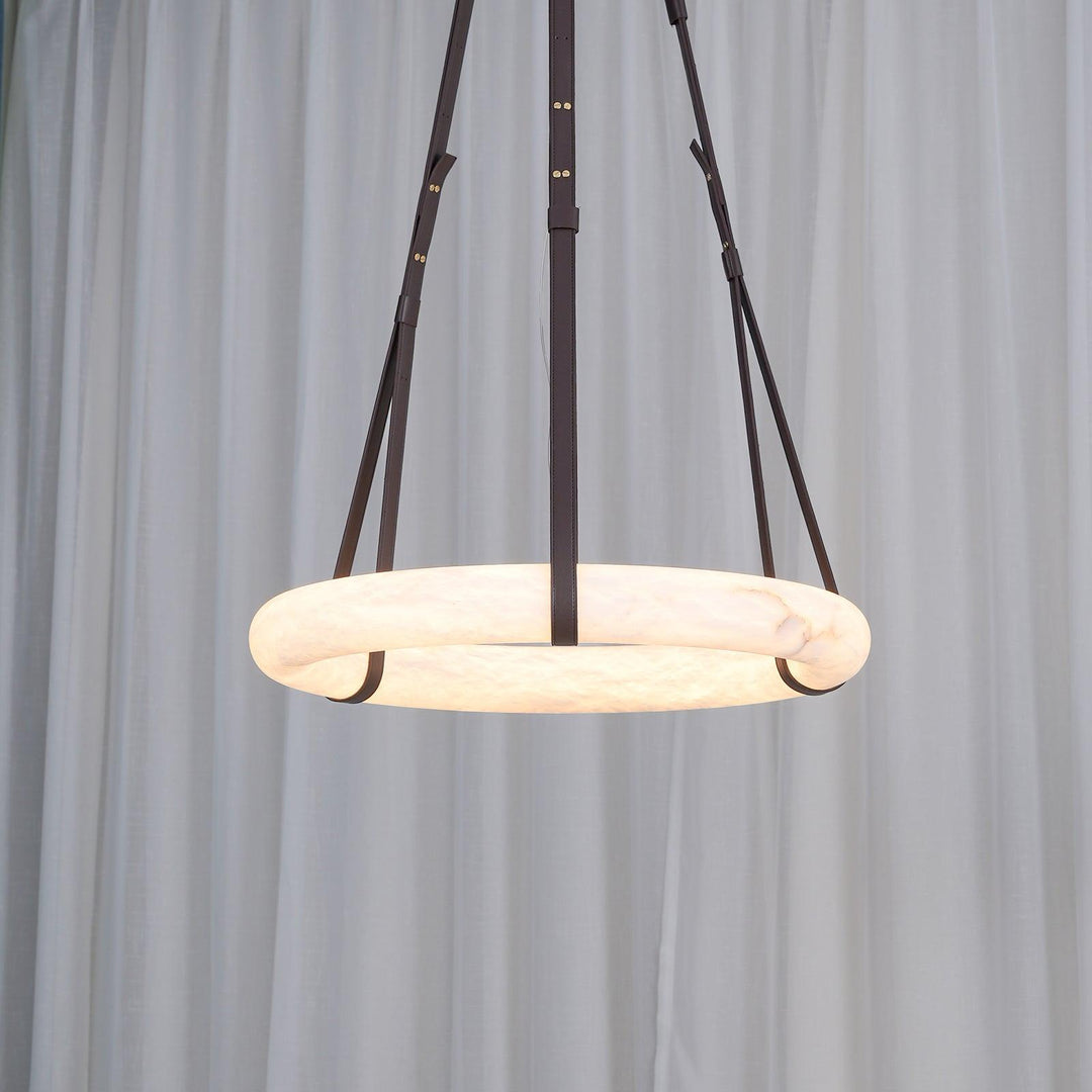 Aira Suspension Lampe Anneau en albâtre Lanières en cuir Luxe scandinave - Neutralighting
