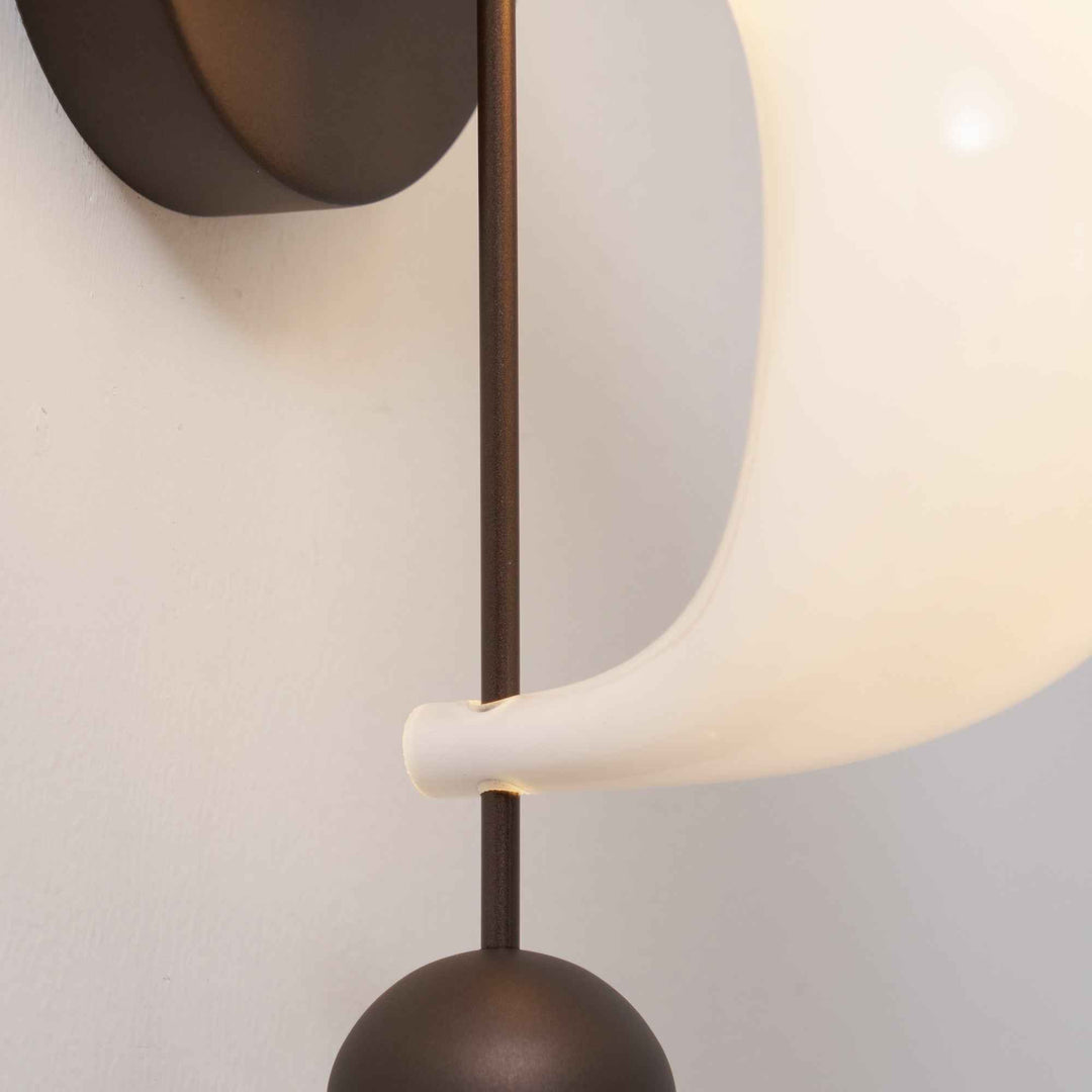 Lampe Vesilara en Laiton – Design Contemporain