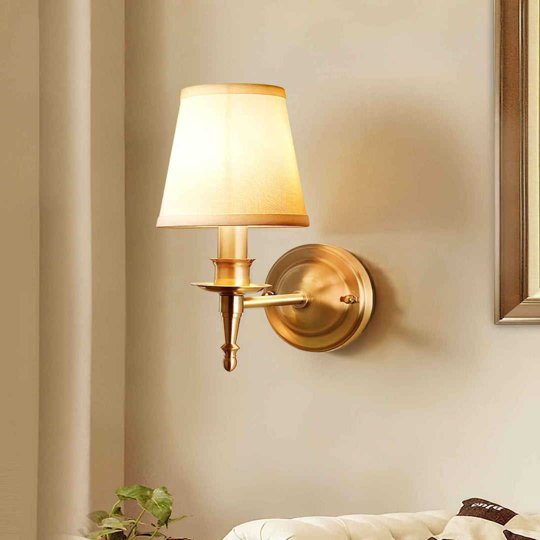 Lampe Ilthean en Laiton – Design Contemporain