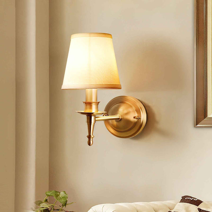 Lampe Ilthean en Laiton – Design Contemporain