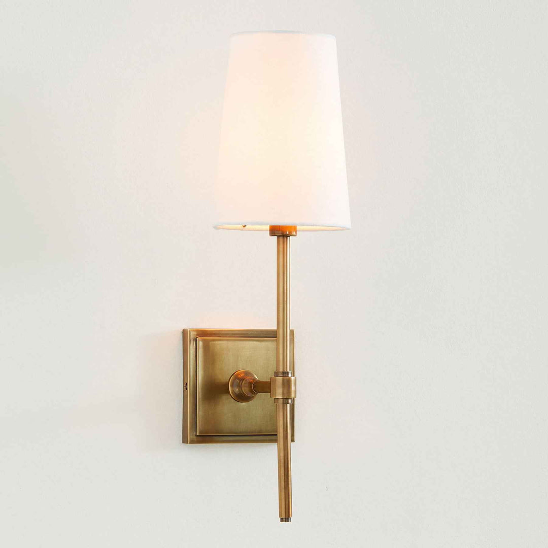 Lampe Vicarara en Laiton – Design Contemporain