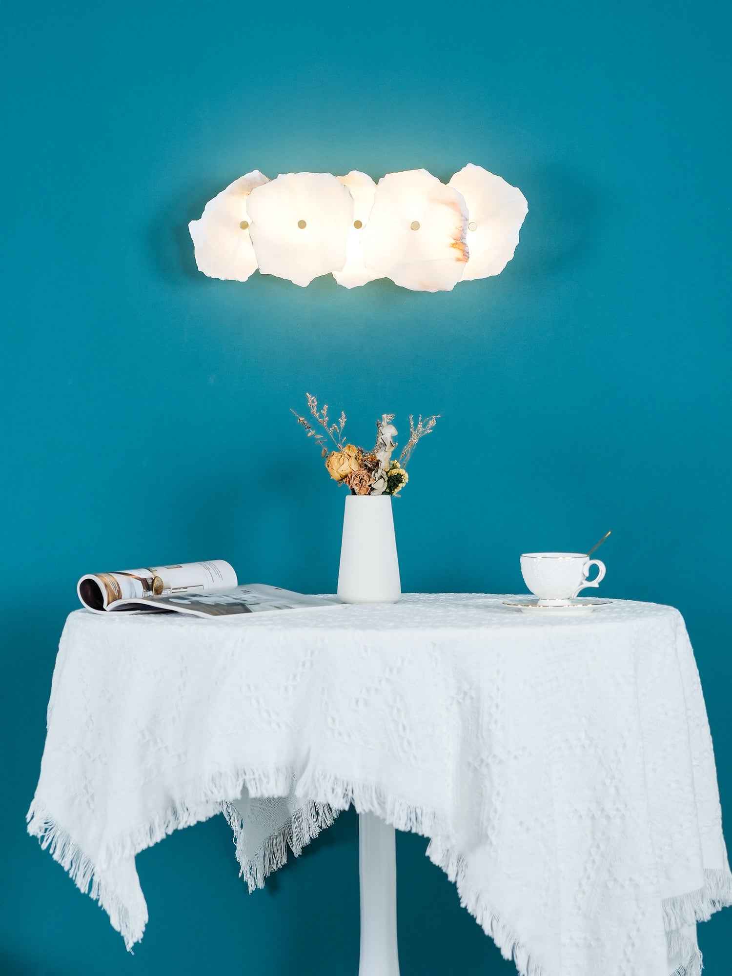 Lampe Alaeila en Métal – Design Contemporain