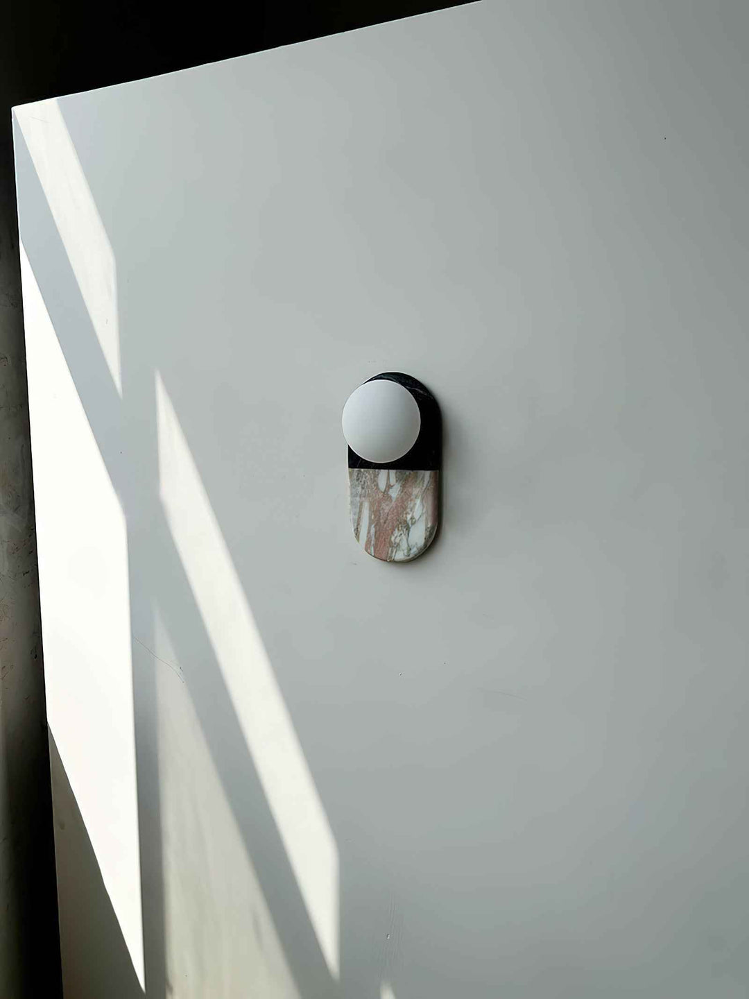 Lampe Alvynan en Verre – Design Contemporain