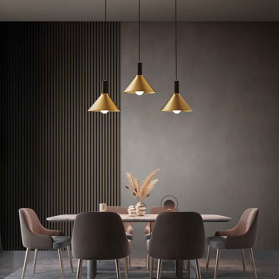 Orion Lampe Pendante Conique en Laiton - Neutralighting