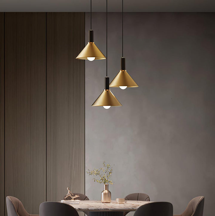 Orion Lampe Pendante Conique en Laiton - Neutralighting