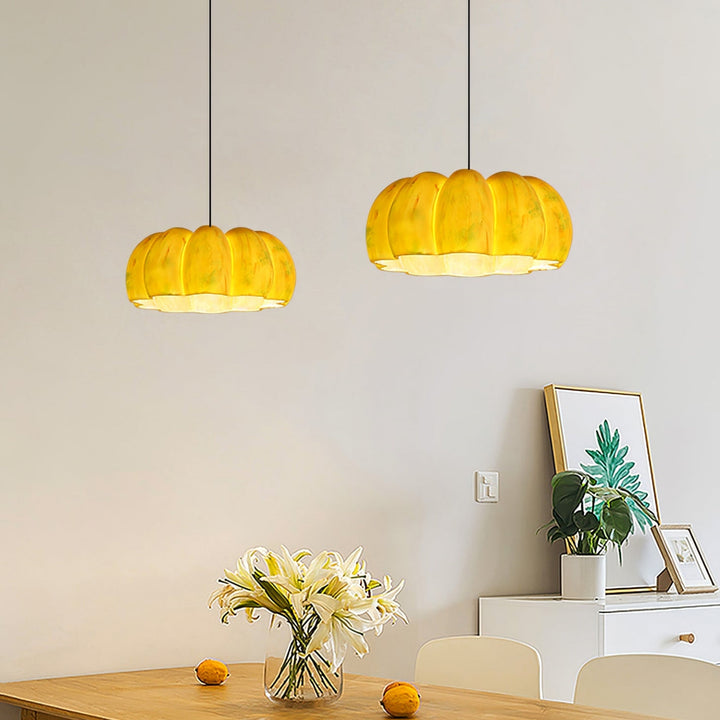 Arisha Citrouille Suspension Jaune Résin Chambre à Coucher Salle à Manger - Neutralighting