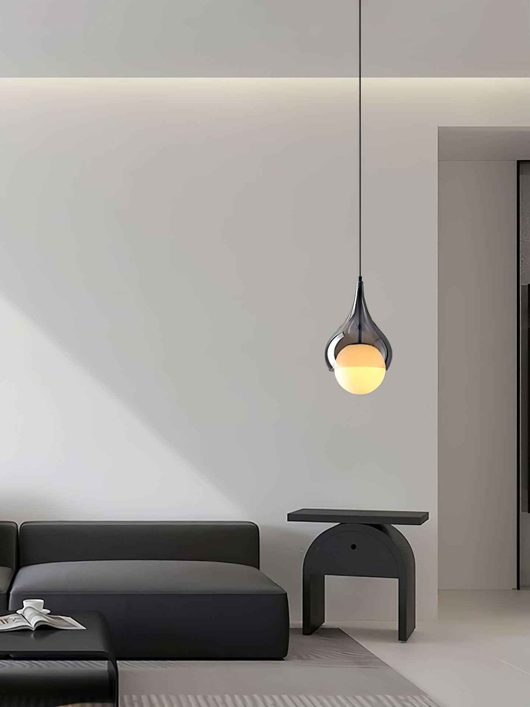 Lampe Droplet en Métal – Design Contemporain