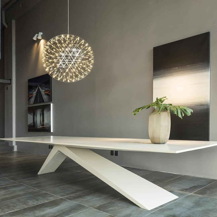 Lampe Ivthayra en Métal – Design Contemporain