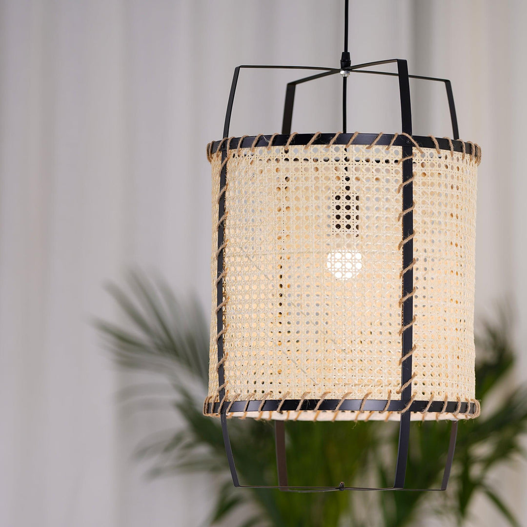 Solara PeSuspension Cadre en Rotin Canné Industriel - Neutralighting