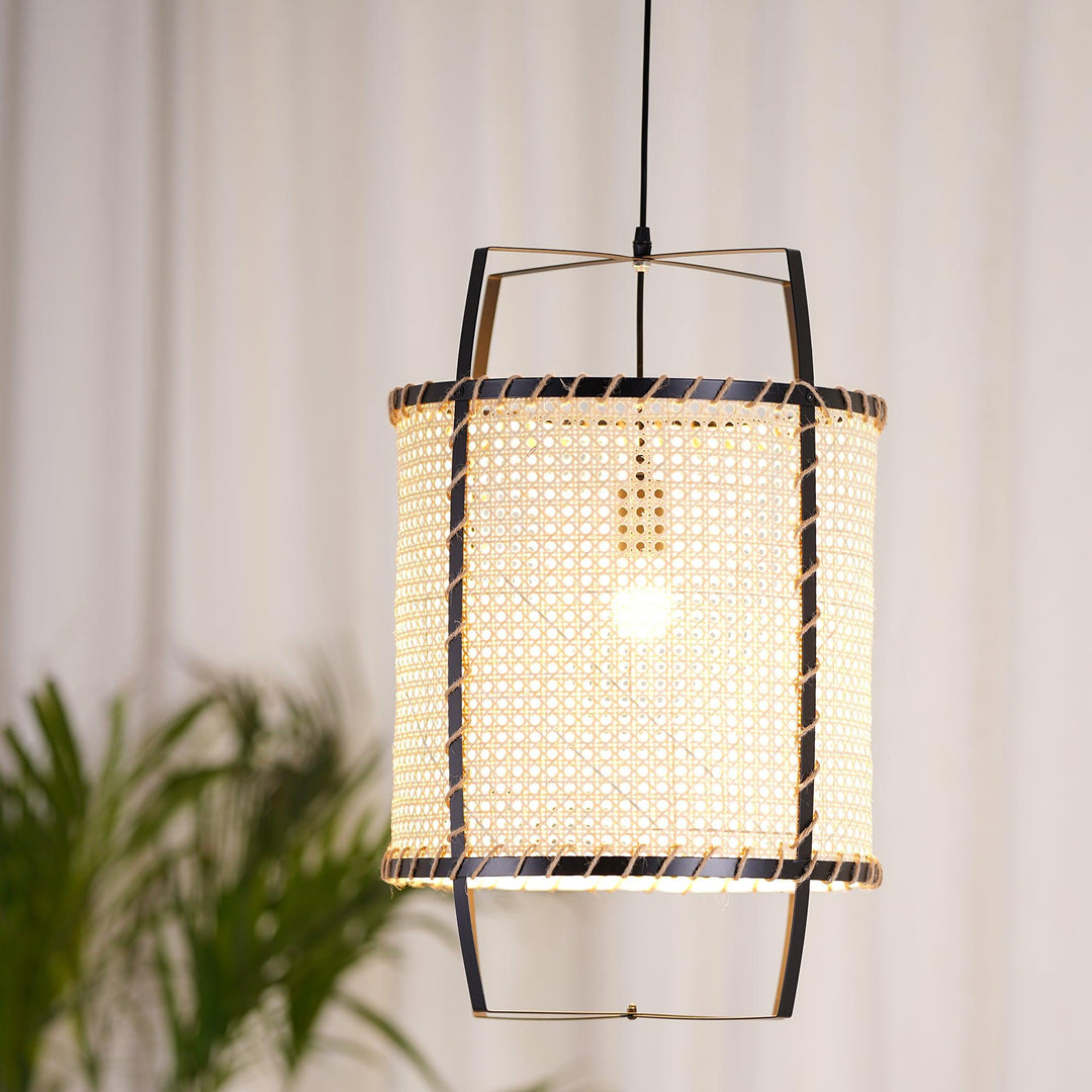 Solara PeSuspension Cadre en Rotin Canné Industriel - Neutralighting