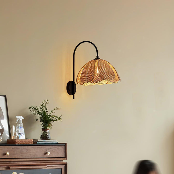 Zevelia Applique Murale Rattan Pétale Naturel Élégance - Neutralighting