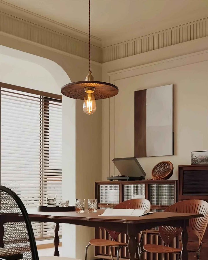 Lampe Rei en Laiton – Design Contemporain