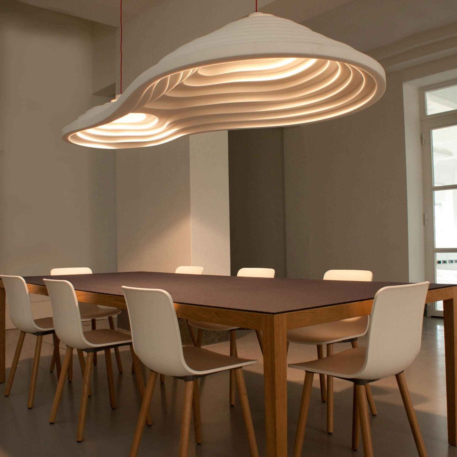 Lampe lir en Métal – Design Contemporain