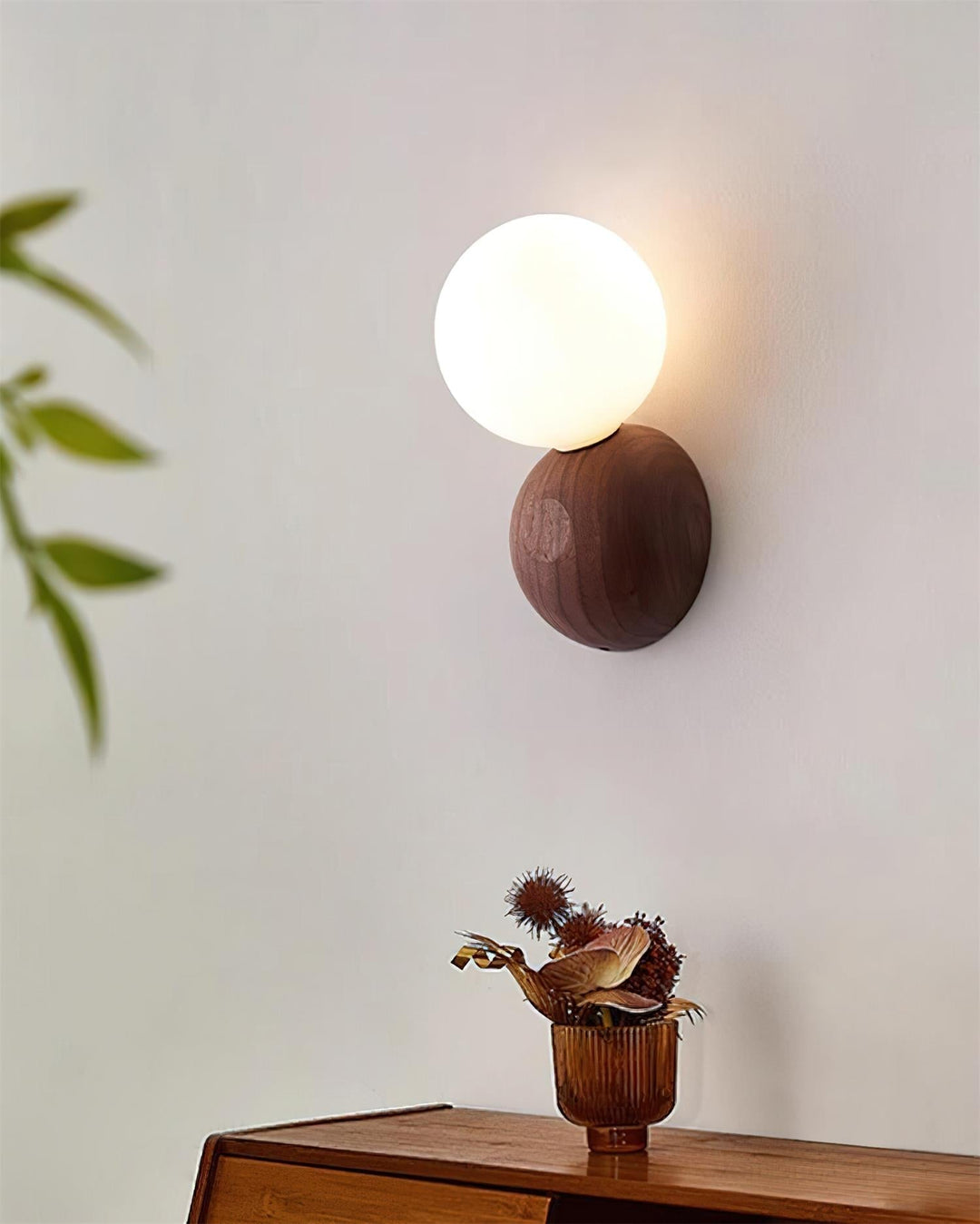 Ringo Applique Murale Bois Verre Opale Minimaliste - Neutralighting