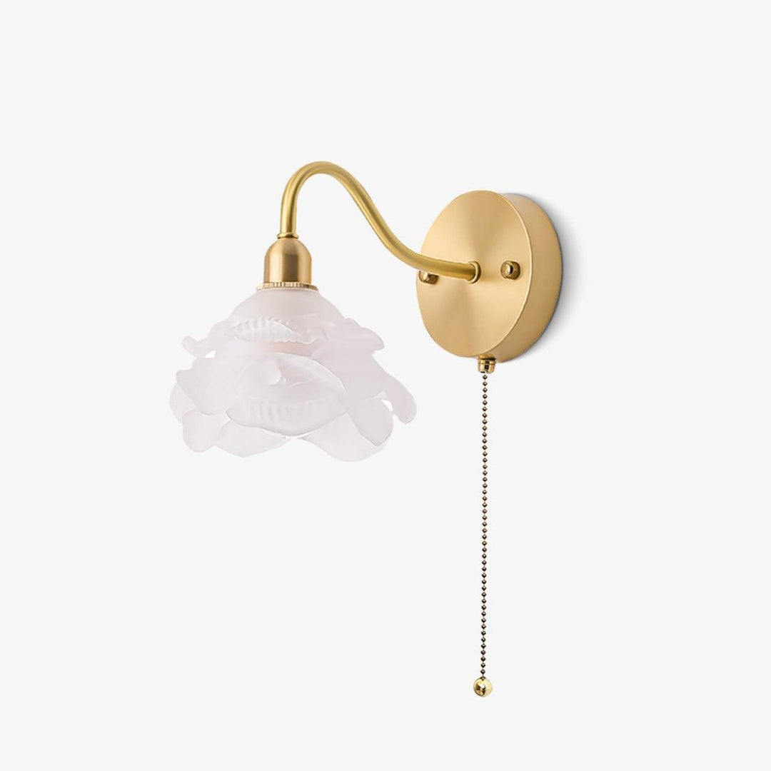 Cove Applique Murale Nordique en Laiton et Verre Rose - Neutralighting