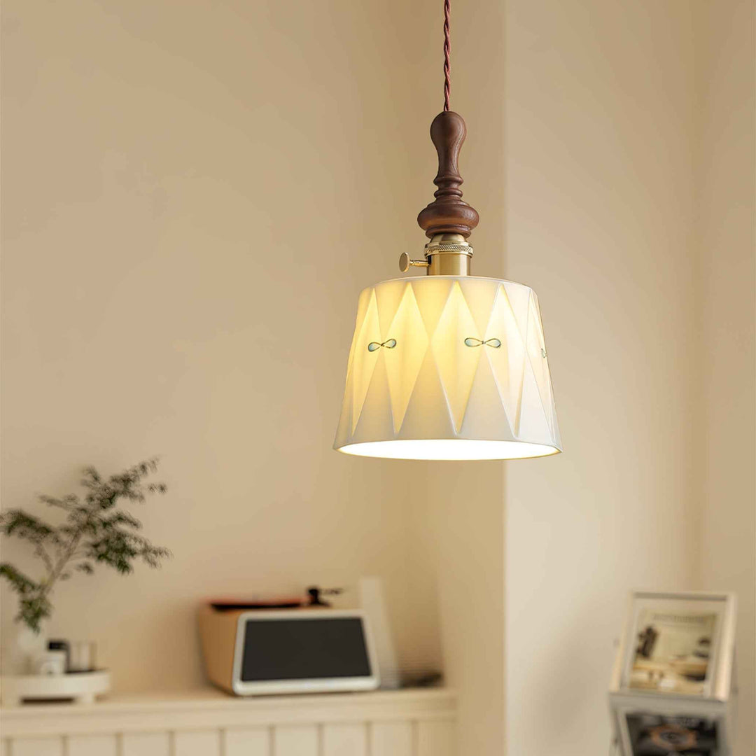 Lampe yre en Métal – Design Contemporain